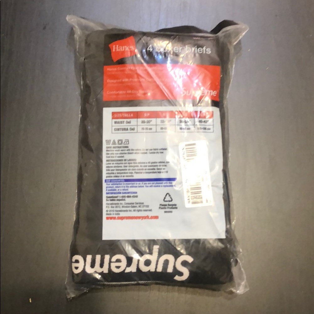 Supreme Hanes Boxer Briefs Black Size L 4 pack - Picture 2 of 3